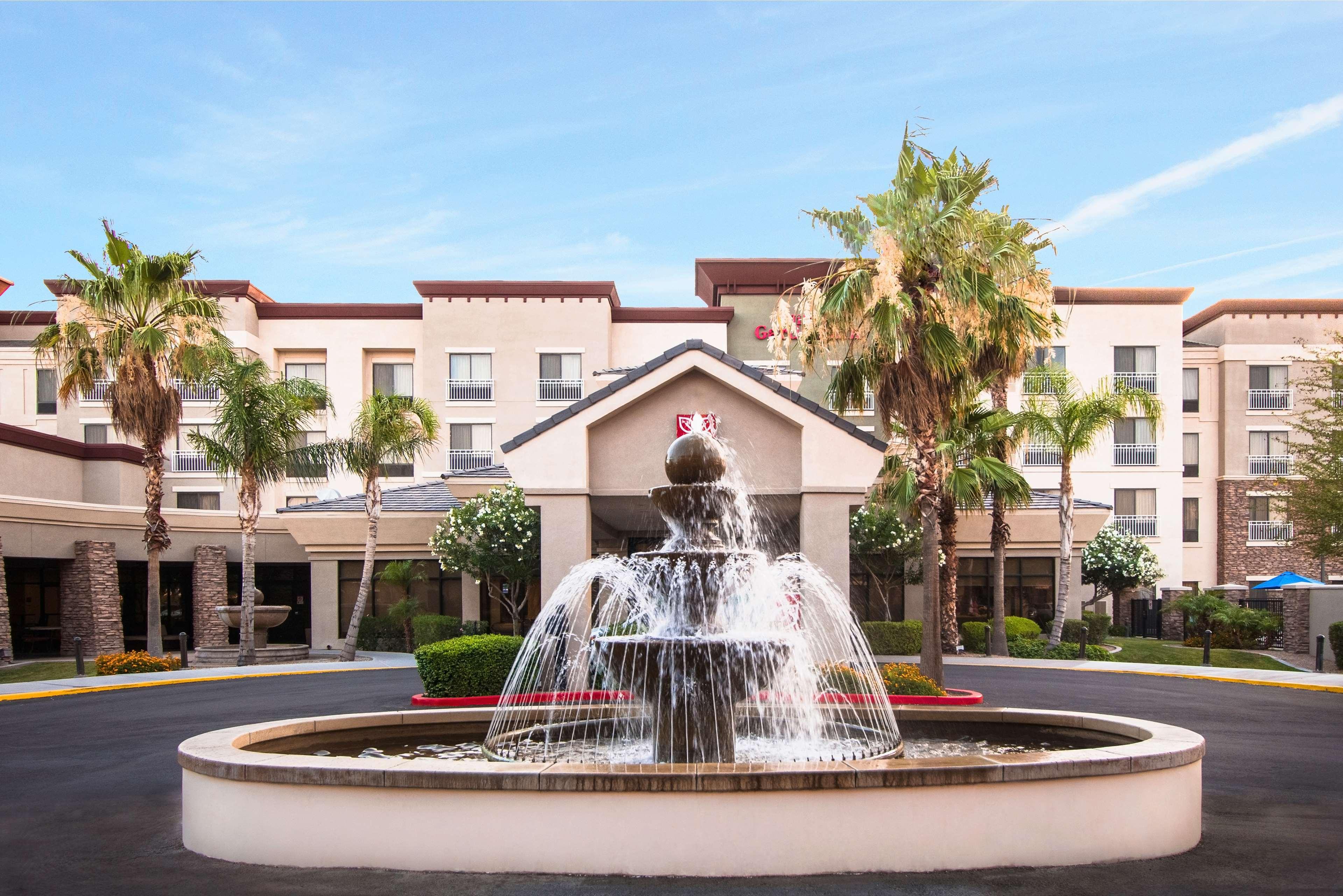 Hilton Garden Inn Phoenix/Avondale Exterior foto